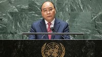 Seperti dilansir AFP, Selasa (17/1), laporan kantor berita Vietnam VNA menyebut Phuc yang berusia 68 tahun telah mengajukan pengunduran dirinya dari posisi-posisi yang dipegangnya, berhenti dari pekerjaannya dan pensiun. (Eduardo Munoz/Getty Images)