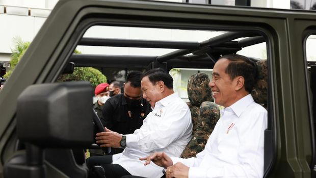 Presiden RI Joko Widodo bersama Menteri Pertahanan Prabowo Subianto telah resmi memberikan nama 