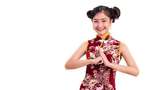 Sejarah dan Makna Pakaian Cheongsam yang Lekat dengan Imlek