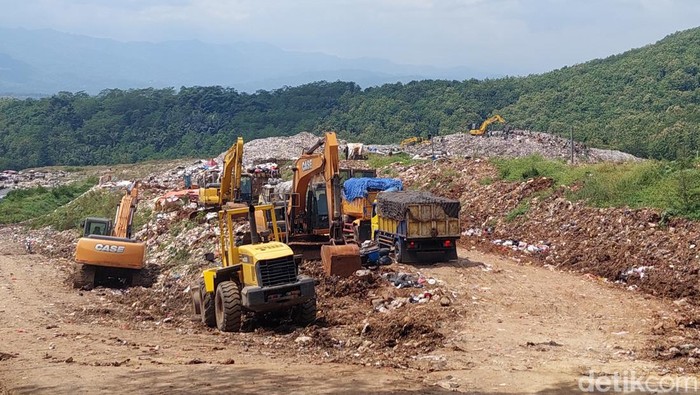 TPA Sarimukti di Bandung Barat beroperasi sampai 2026.