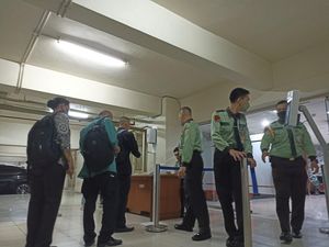 Usai Digeledah KPK, DPRD DKI Jakarta Dijaga Ketat