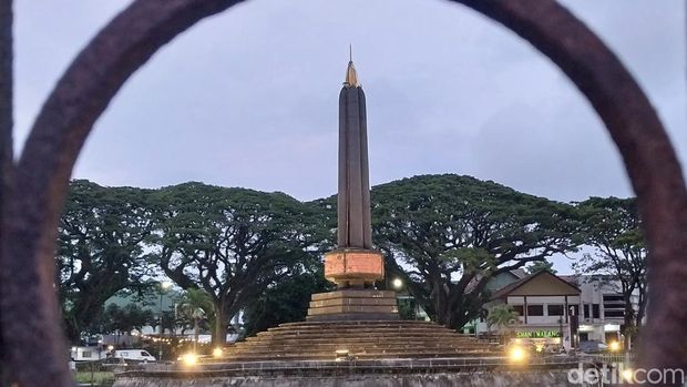 alun-alun tugu kota malang