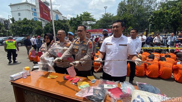 Ekspos berbagai kasus kriminal di Polrestabes Bandung.