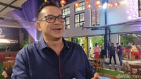 Penampilan Ari Wibowo juga seperti masih muda, padahal kin ia berusia 52 tahun. Foto: Angling Adhitya Purbaya/detikJateng