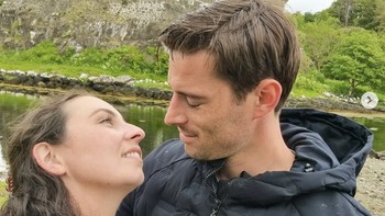 Selain di TikTok, Hazel sering memajang kebersamaannya dengan sang suami di Instagram. Mereka tampak selalu kompak dan saling menyayangi. Foto: Instagram