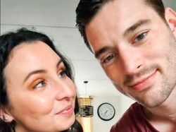 Foto Pasangan Viral, Suami Dianggap Terlalu Tampan, Istri Merasa Bak Kentang