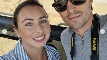 Kapan lagi kita bisa menyaksikan pria yang sangat hot dengan wanita penampilan biasa-biasa saja? tulisnya di video TikTok yang sudah meraup sekitar 1,6 juta Like. Foto: Instagram