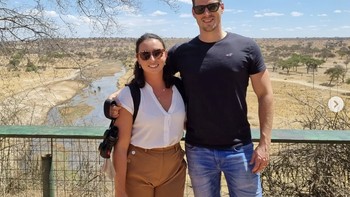 Aku bingung, Sis. Jangan merendahkan dirimu seperti itu, tulis yang lain. Kemudian ada yang berkomentar bahwa sang suami lebih memperhatikan kecantikan dari dalam ketimbang penampilan luar. Foto: Instagram