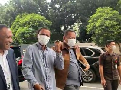 Kepalan Tangan Mau Dihajar? Hercules di KPK