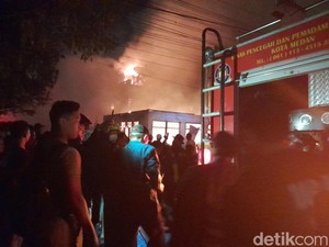 10 Cara Mencegah Kebakaran di Rumah, Jangan Merokok Sembarangan!