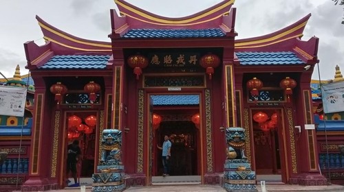 Kelenteng Tertua di Bali Laris Manis Dikunjungi Umat Beragama Non-Konghucu