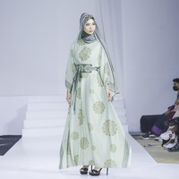 Ciri khas desain Fenny serba printing yang mengusung tentang daerah Batavia, pelabuhan Jakarta. Kali ini Fenny fokus untuk koleksi Ramadhan mendatang. Foto: Dok. Jakarta Fashion Trend