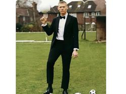 Meme Casemiro Absen Bikin Fans MU Cemas, Arsenal Senang Bukan Kepalang