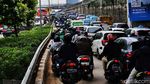 Potret Sehari-hari Kepadatan Lalu Lintas di Jalan TB Simatupang