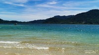 Pemandangan air laut di Pulau Setan