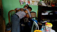 Bagi Thomas, perubahan datang dengan mendobrak penghalang untuk menunjukkan apa yang bisa dibawa perempuan ke semua sektor masyarakat.  