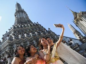 Sehari Menjadi Ratu di Wat Arun Thailand