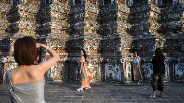 Sehari Menjadi Ratu di Wat Arun Thailand