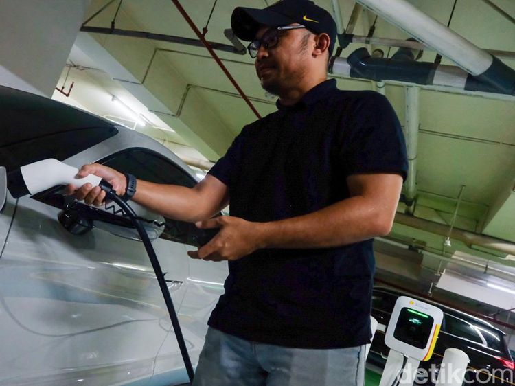 Shell Recharge Hadir di Pacific Place, Bisa Cas Mobil Listrik Sambil Ngemal