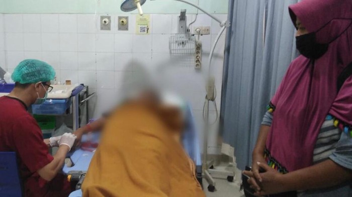 siswi smk gresik loncat dari angkot
