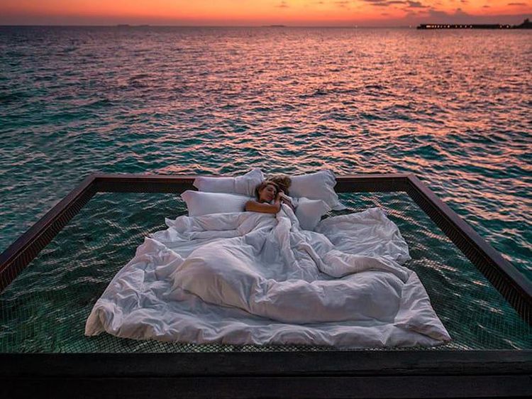 Sudah Pernah Coba Nginap di Atas Laut? di Sini Bisa!