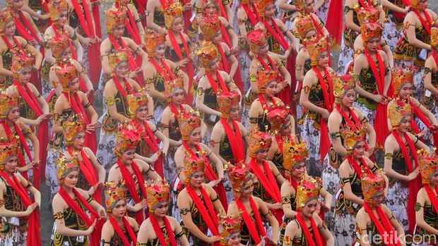 tari gandrung banyuwangi