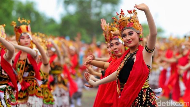 tari gandrung banyuwangi