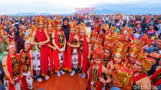 tari gandrung banyuwangi