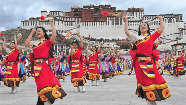 10 Destinasi Paling Sulit Dijangkau Wisatawan, Pernah ke Sini?