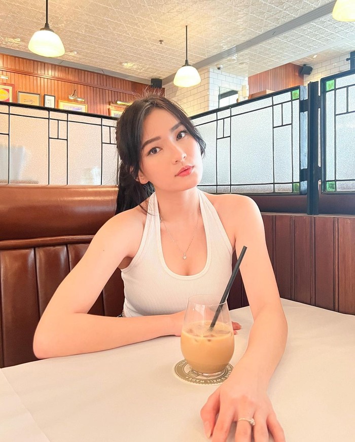 angelia christy angelia christy