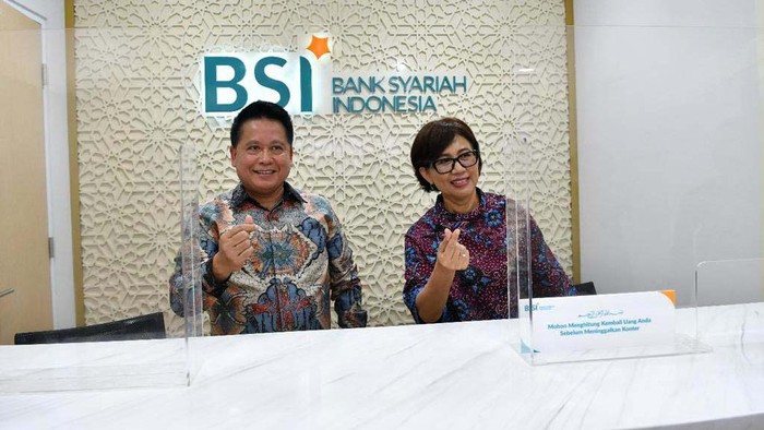 BSI Buka KCP di Kampus UGM Yogyakarta BSI bersinergi dengan UGM. Mereka membuka outlet baru BSI KCP Yogyakarta UGM dan menyediakan Laboratorium Kewirausahaan & UMKM.
