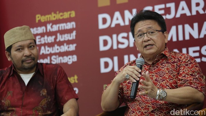 Menjelang Imlek, sejumlah tokoh hadir dalam diskusi bertajuk 'Imlek dan Sejarah Kelam Diskriminasi di Indonesia'. Penasaran?