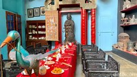Spot bersantap di Dapur Babah Elite memiliki konsep dan cerita sendiri, termasuk area makan di bagian belakang yang tak ubahnya diorama dapur rumah Babah zaman dahulu. 