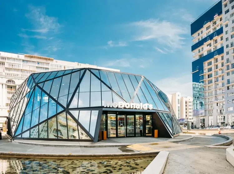 Megah dan Keren! Ini 10 Desain Gerai McDonalds Terindah di Dunia