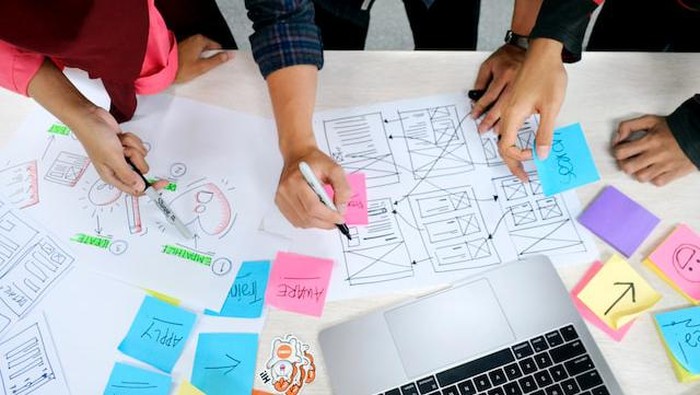 Ide, konsep dan design thinking.