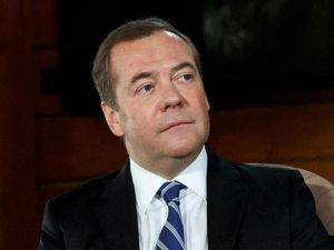 Sekutu Putin Ejek Trump: Greenland Bisa Gabung Rusia Jika AS Tak Cepat