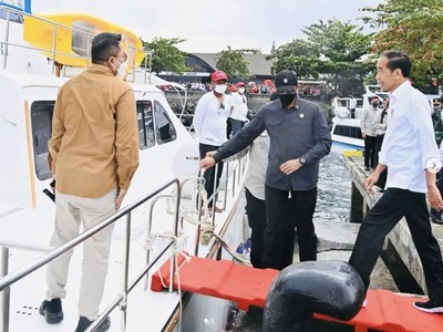 Pagi-pagi Jokowi ke Bunaken, Mau Coba Snorkeling Pak?
