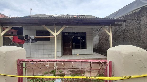 Kondisi terkini rumah yang dikontrak pelaku pembunuhan berantai atau serial killer di Bekasi.