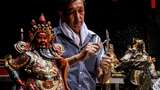 Melihat Ritual Cuci Patung Dewa Jelang Imlek