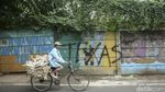 Mural Kusam yang Bikin Tembok Jakarta Kumuh