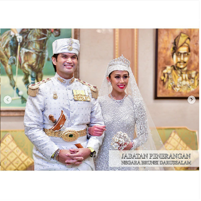Anak ke-8 Sultan Brunei Hassanal Bolkiah, Putri Azemah Ni’matul Bolkiah dinikahi pria yang merupakan sepupunya sendiri, Pangeran Muda Bahar Ibni Jefri Bolkiah. Foto: Dok. Instagram Jabatan Penerangan Brunei