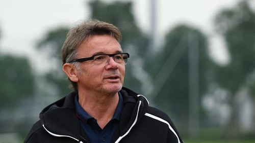 This photograph taken on January 13, 2020 shows former French football player and technical director of the Promotion Fund of Vietnamese Football Talent (PVF) academy Philippe Troussier speaking during an interview with AFP in Hung Yen province. - After a career that began in instant noodles, Vietnams richest man knows all about long shots, and hes now taken another: trying to get his football-mad country to their first World Cup. - TO GO WITH Vietnam-fbl-economy-Vingroup,FOCUS by Quy Le Bui (Photo by Nhac NGUYEN / AFP) / TO GO WITH Vietnam-fbl-economy-Vingroup,FOCUS by Quy Le Bui (Photo by NHAC NGUYEN/AFP via Getty Images)
