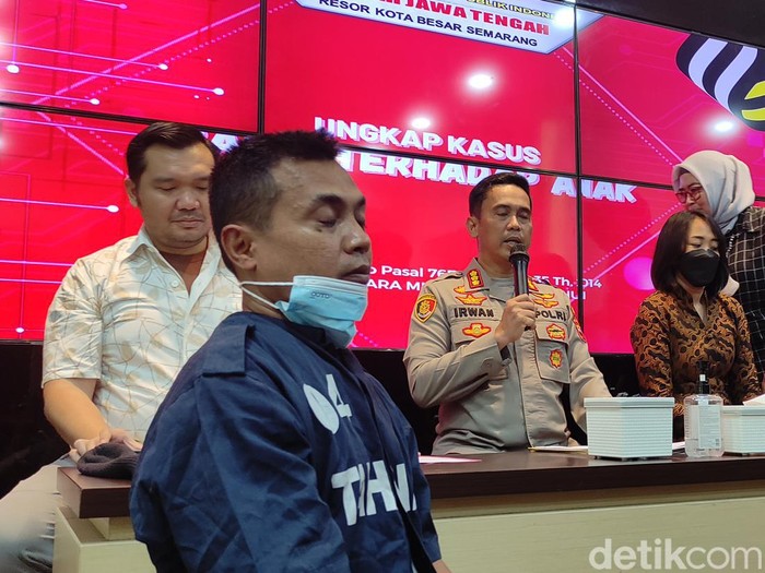 Polrestabes Semarang jumpa pers kasus pencabulan siswi SD, Jumat (20/1/2023).