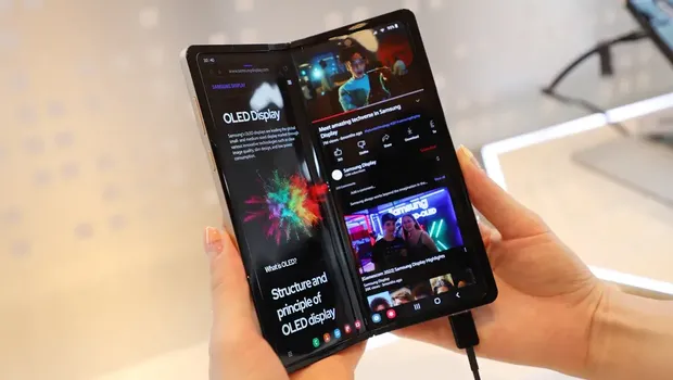Prototipe HP layar lipat Samsung bisa diputar 360 derajat