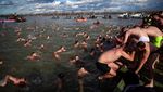 Rayakan Hari Epiphany, Warga Serbia Serempak Berenang di Sungai Es