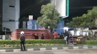 Detik-detik Pelajar Tewas Tertabrak Akibat Hadang Truk Di Bekasi