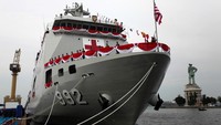 Serah terima KRI dr Radjiman Wedyodiningrat ke TNI AL berlangsung di PT PAL Indonesia, Surabaya, Jawa Timur, Kamis (19/1/2023).
