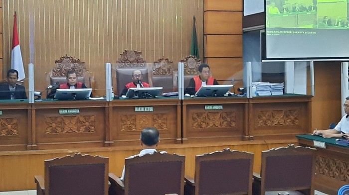 Sidang Hendra Kurniawan (Yogi-detikcom)