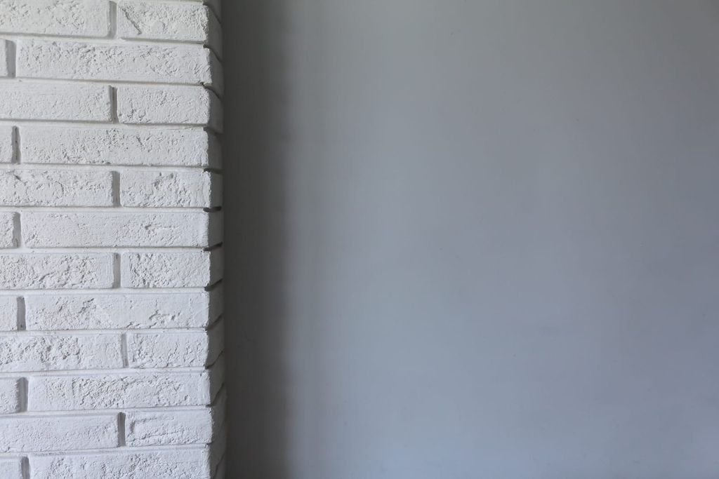 Foto ruangan muted gray greens.