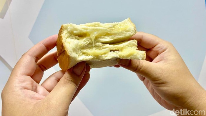 Begini Kelezatan Roti Aoka, Roti Murah Viral di Media Sosial